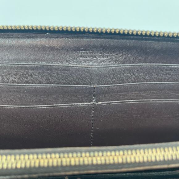 BOTTEGA VENETA Intrecciato Woven Leather Zip-Around Long Wallet - Picture 4 of 15